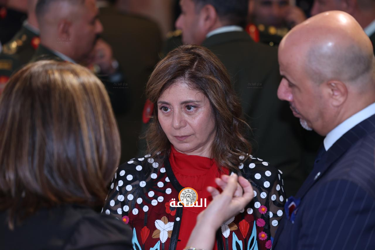 Madar Al-Saa Images 0.8351931006722096