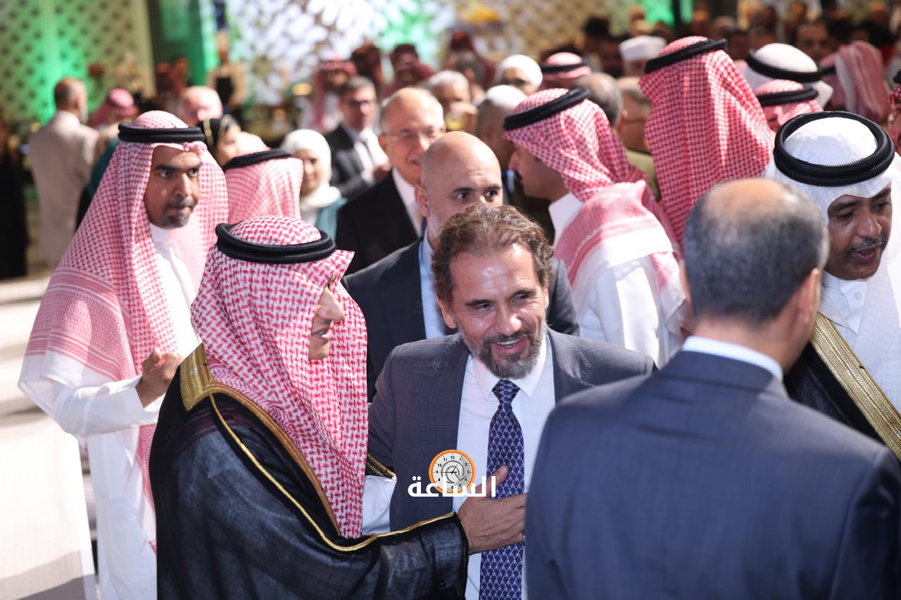Madar Al-Saa Images 0.7748817739761812