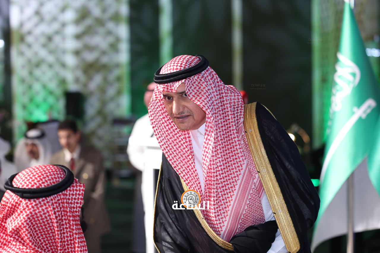 Madar Al-Saa Images 0.9285824598152175