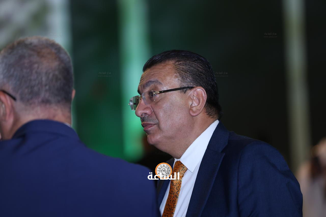 Madar Al-Saa Images 0.3303508623291451