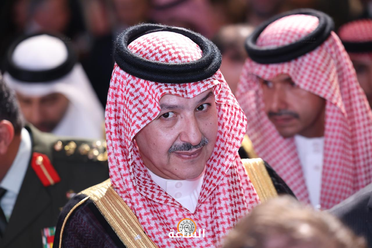 Madar Al-Saa Images 0.101595858249654