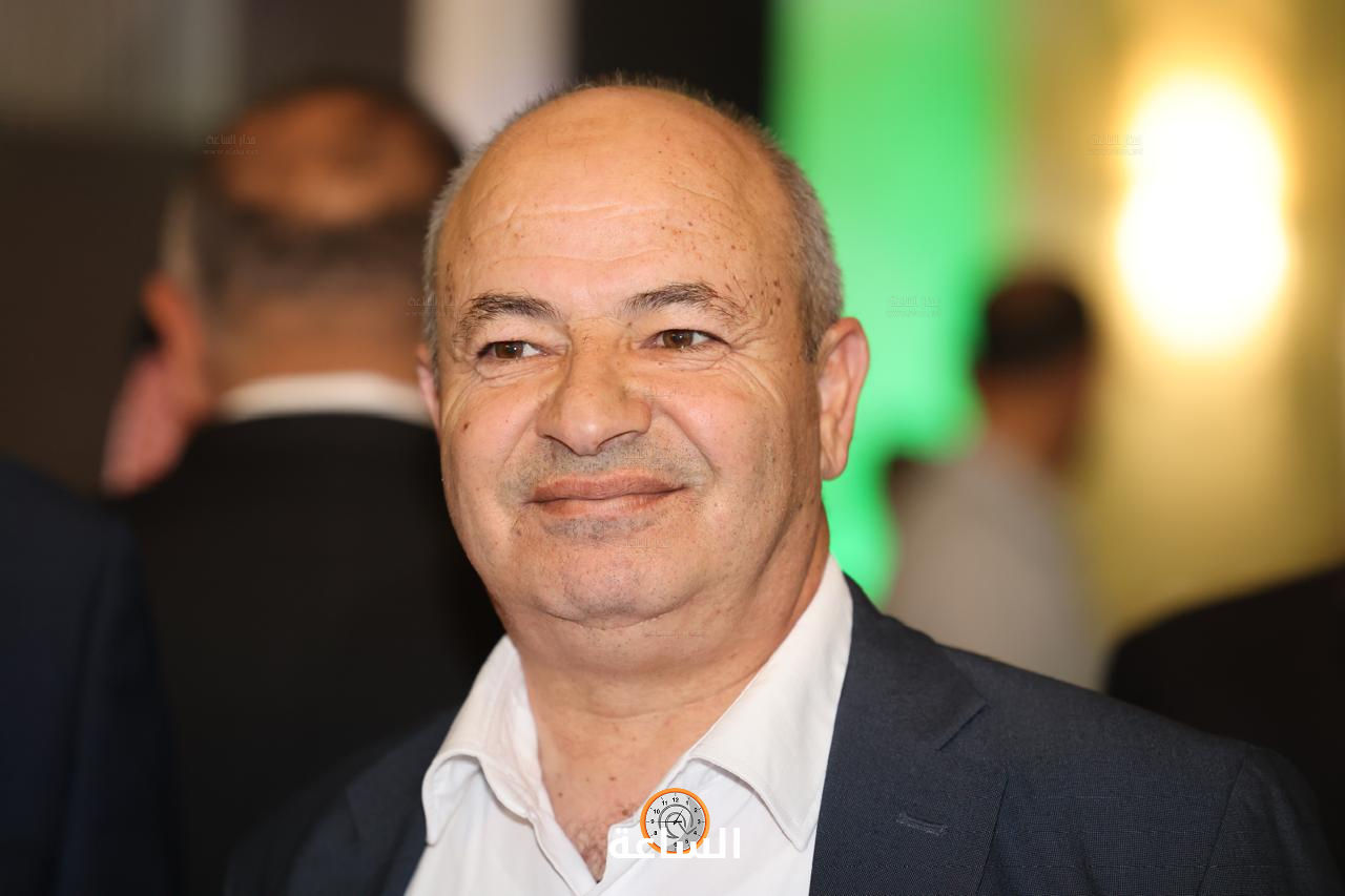 Madar Al-Saa Images 0.1903159869404748