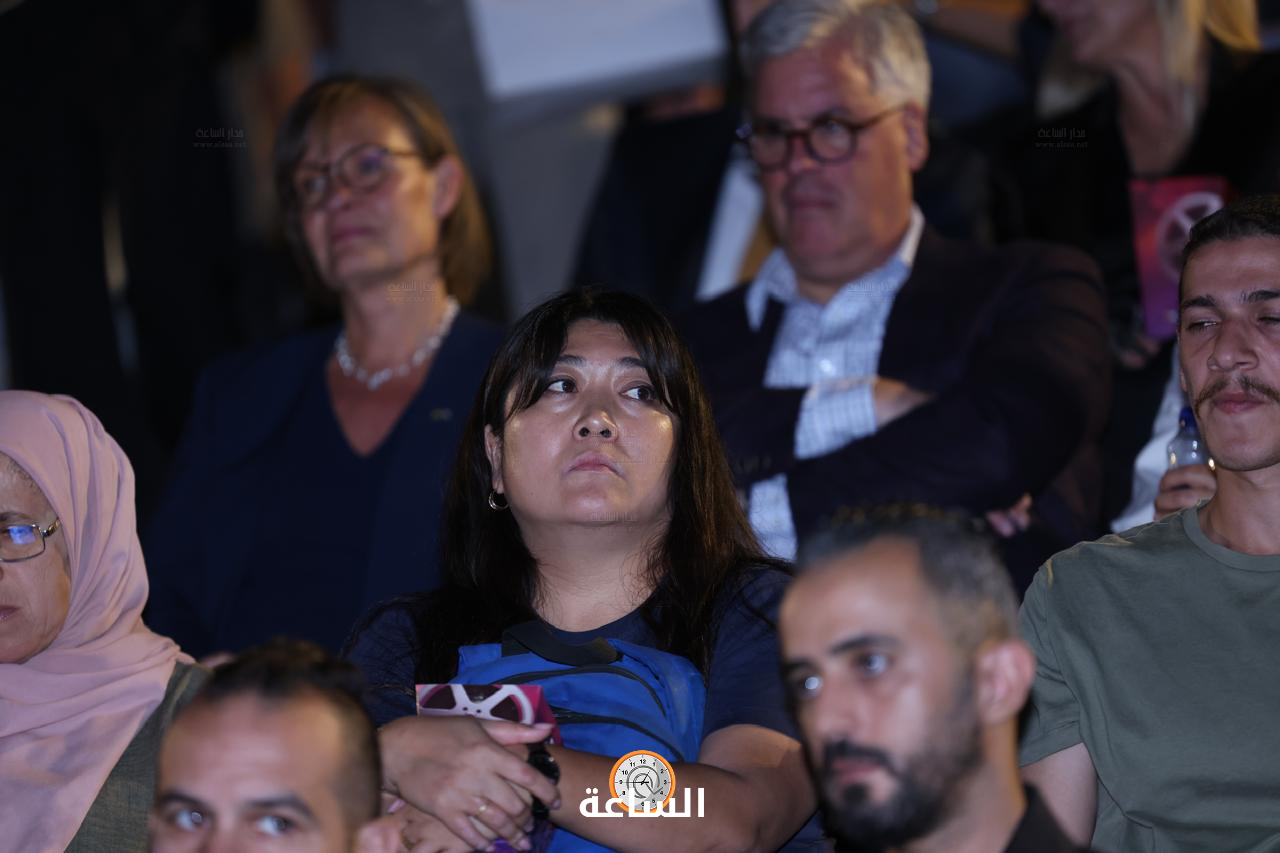 Madar Al-Saa Images 0.7052239325226972