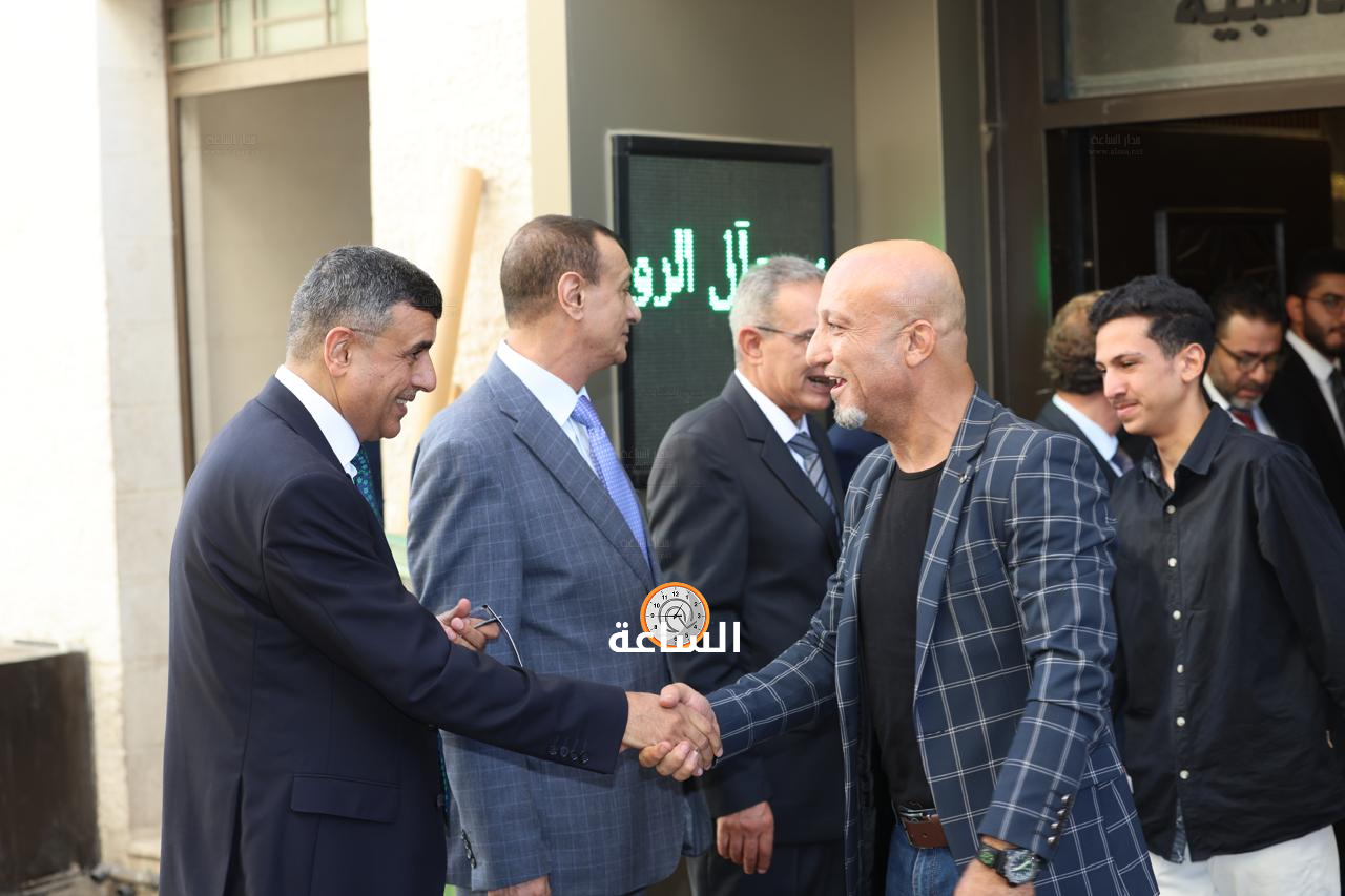 Madar Al-Saa Images 0.6635721185481225