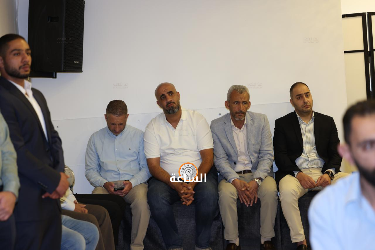 Madar Al-Saa Images 0.8832111150080947