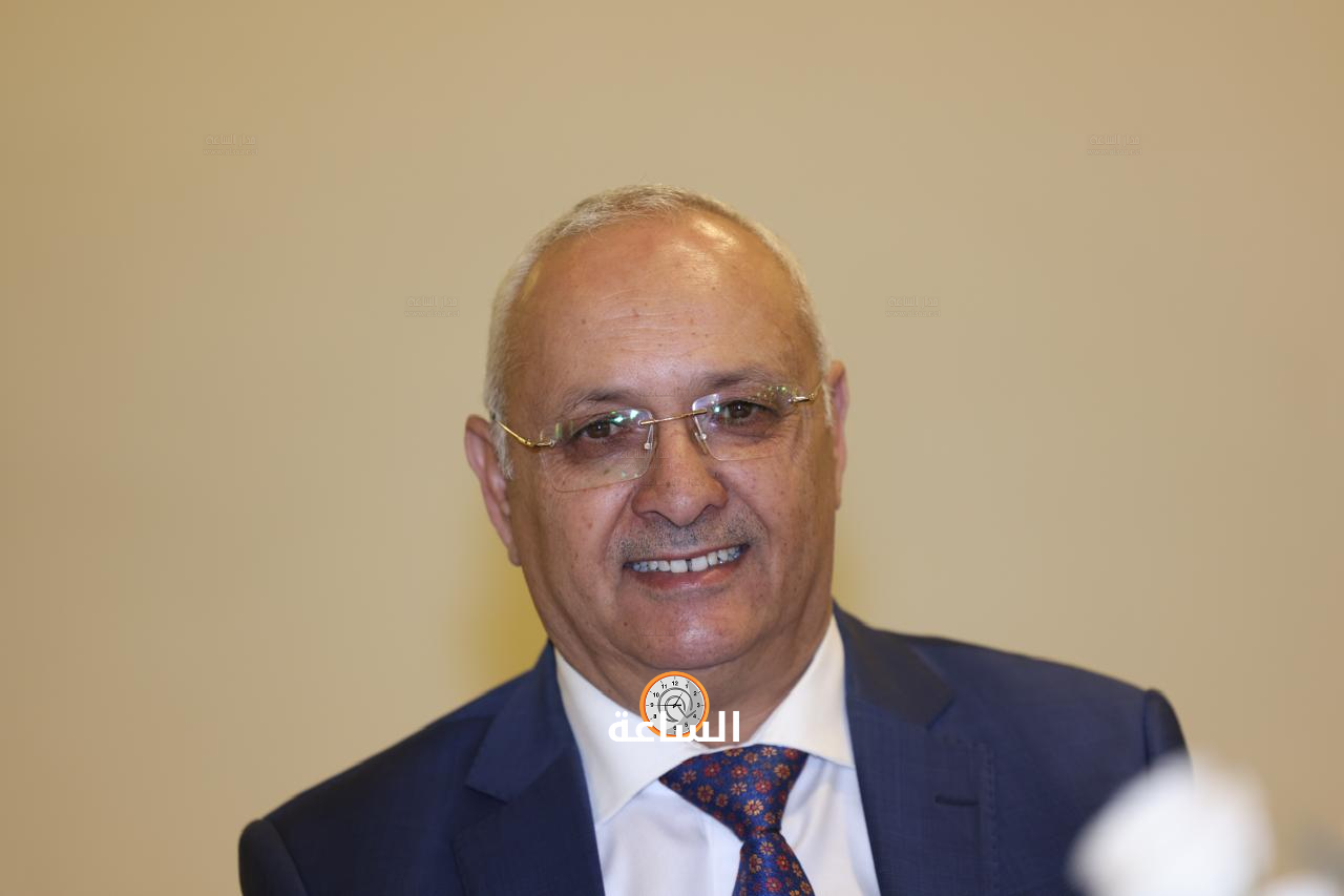 Madar Al-Saa Images 0.4626643363216233