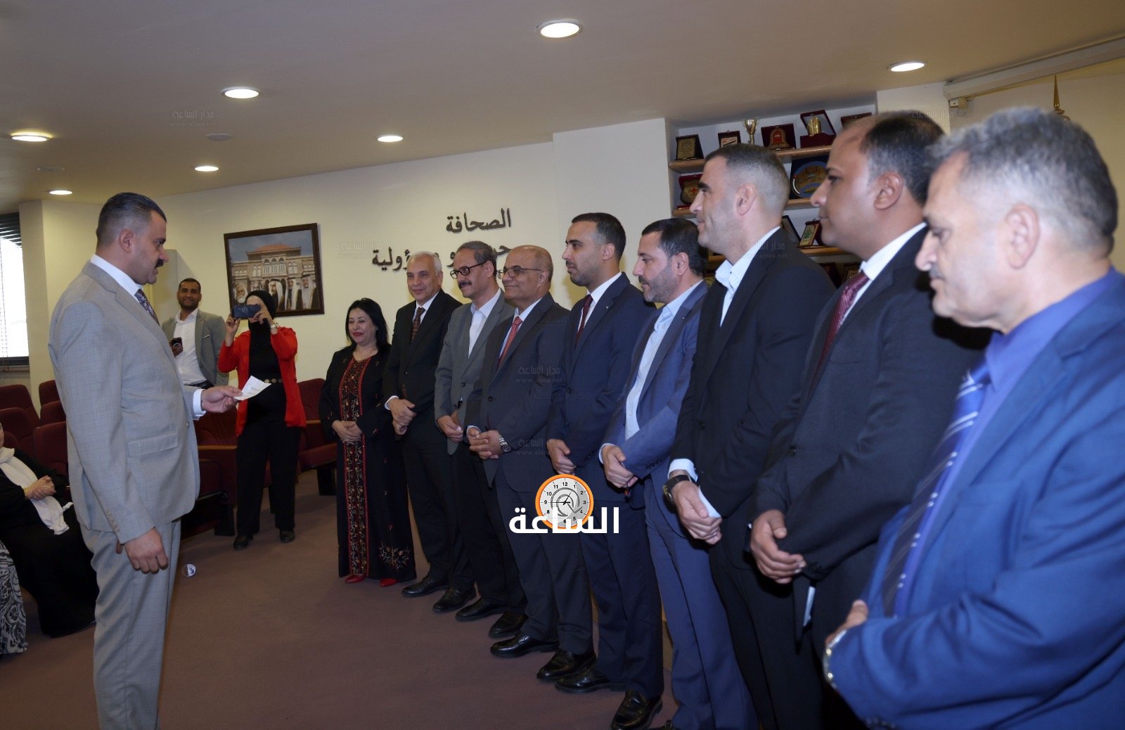 Madar Al-Saa Images 0.7828114454337851