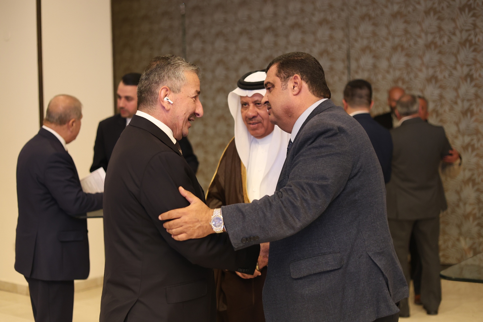 Madar Al-Saa Images 0.42479282043789557