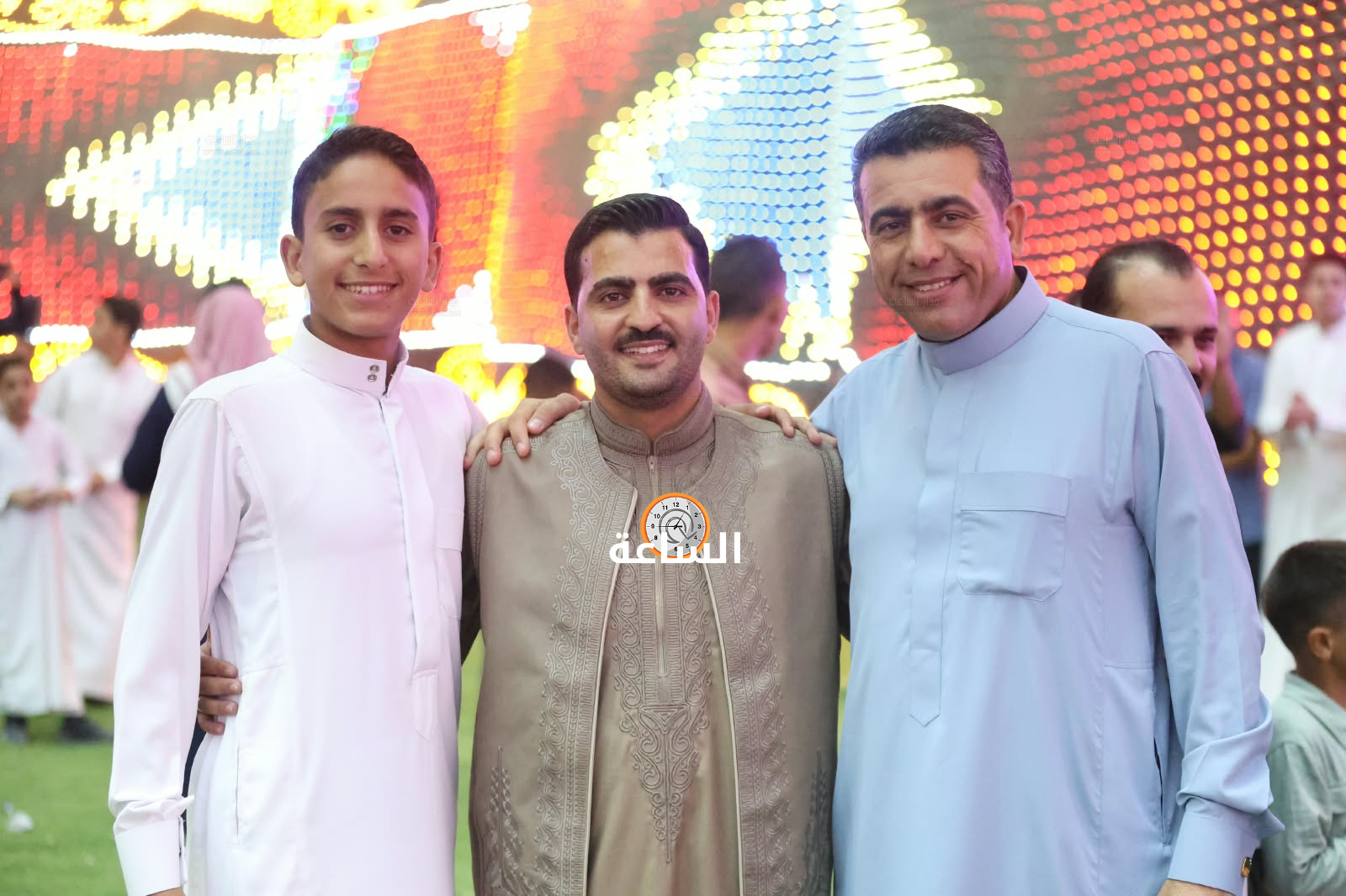 Madar Al-Saa Images 0.442070099690099