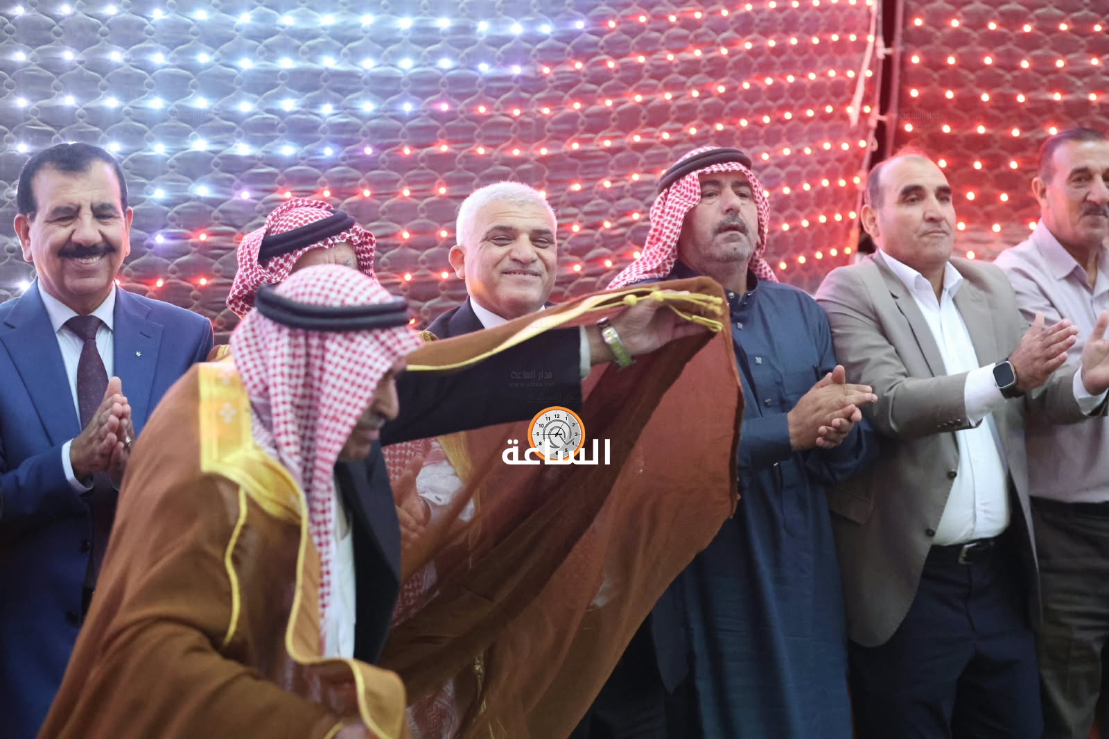 Madar Al-Saa Images 0.3834916356023359