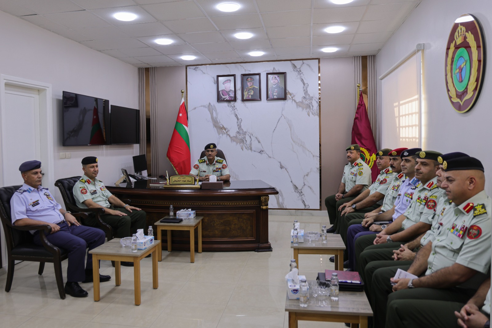 Madar Al-Saa Images 0.9612107586469217