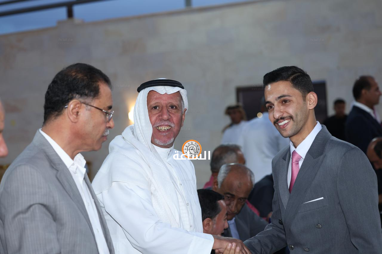 Madar Al-Saa Images 0.7740376161499886