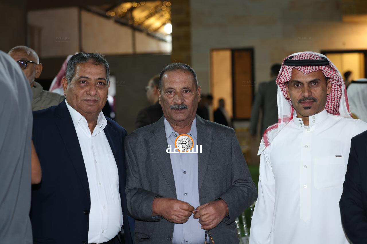 Madar Al-Saa Images 0.3706355489362435