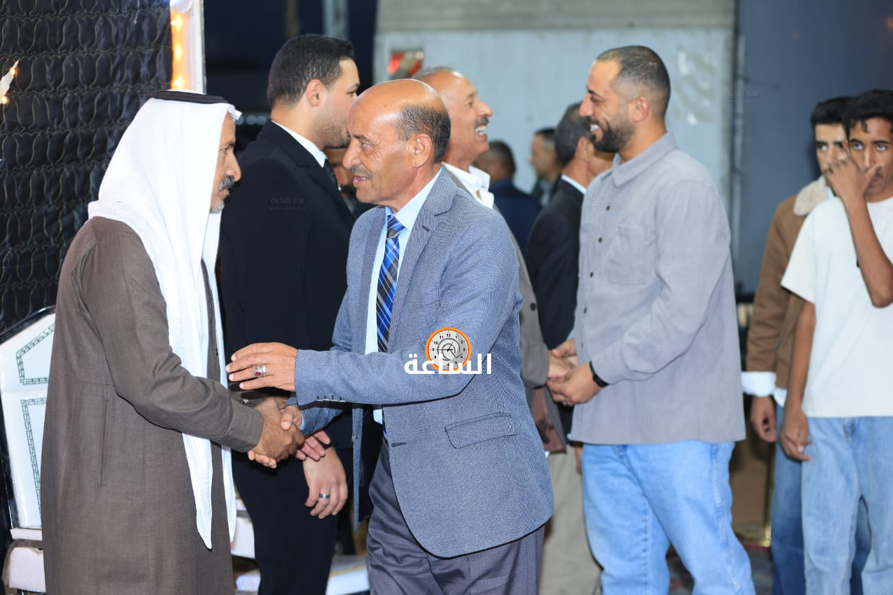 Madar Al-Saa Images 0.6049620499376815