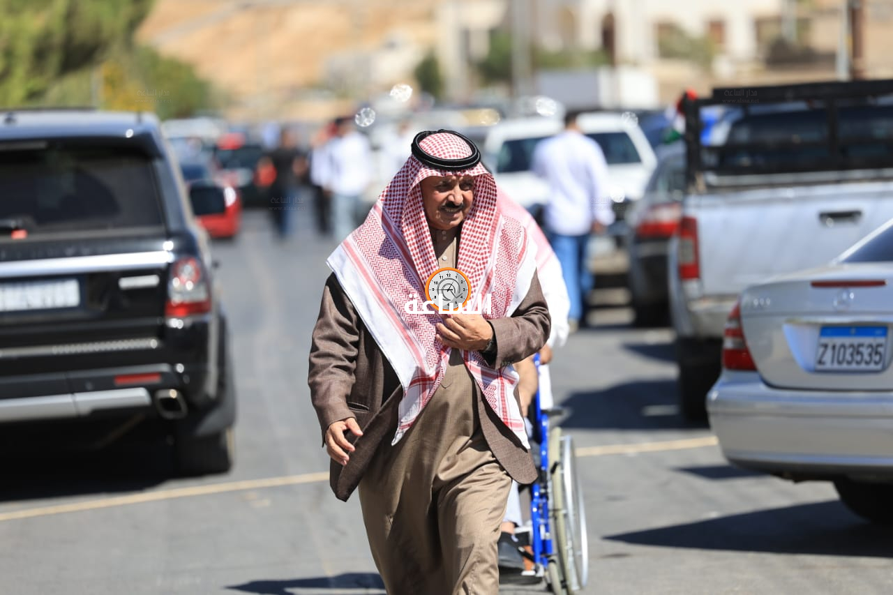 Madar Al-Saa Images 0.07690652150637711