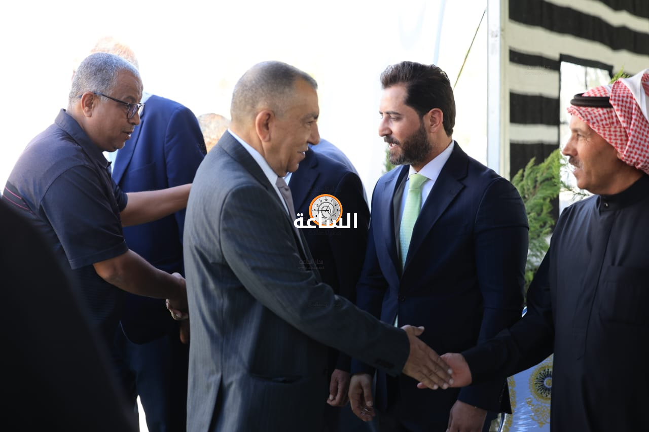 Madar Al-Saa Images 0.6608347161984863