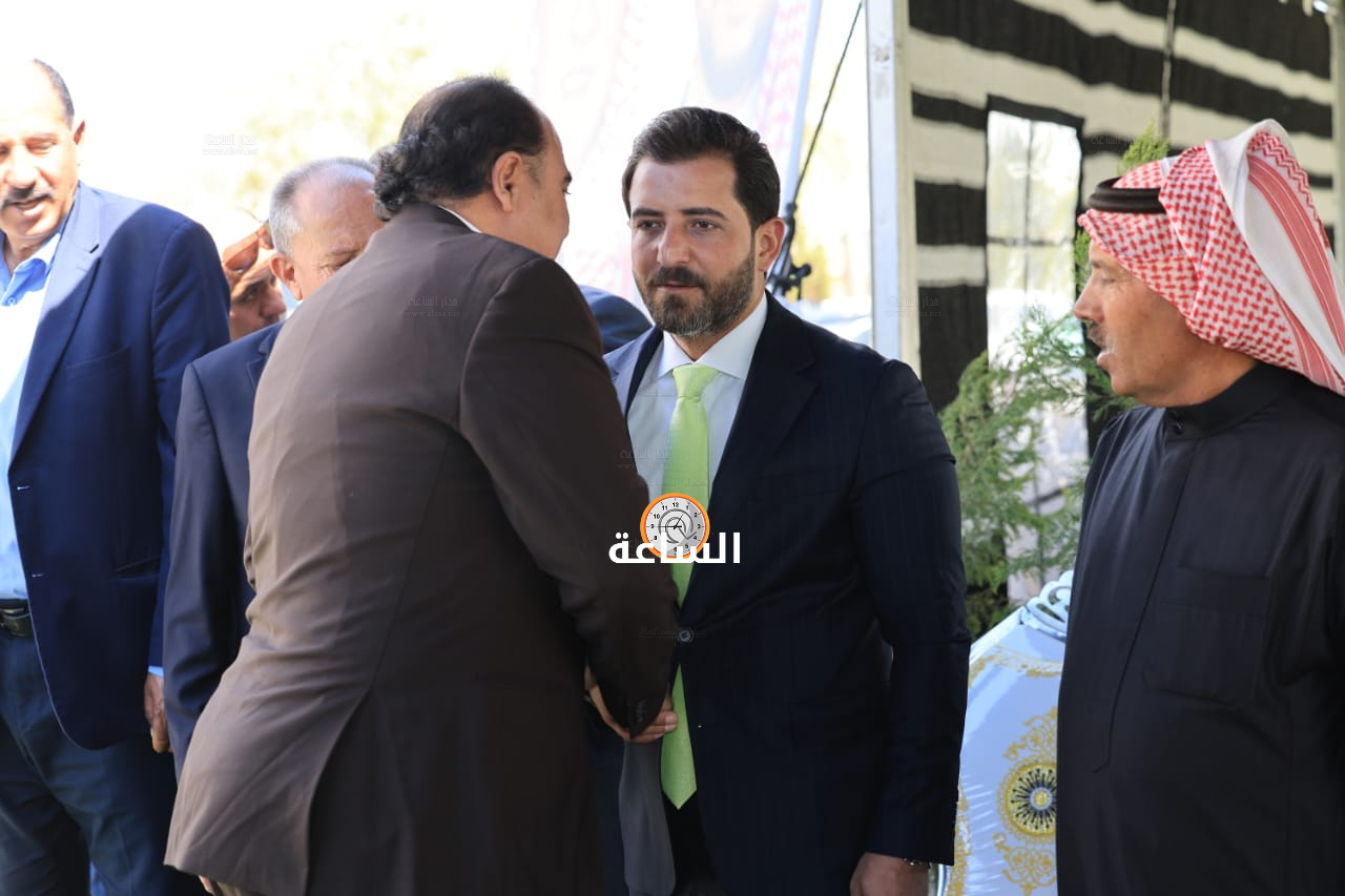 Madar Al-Saa Images 0.9705902438308852