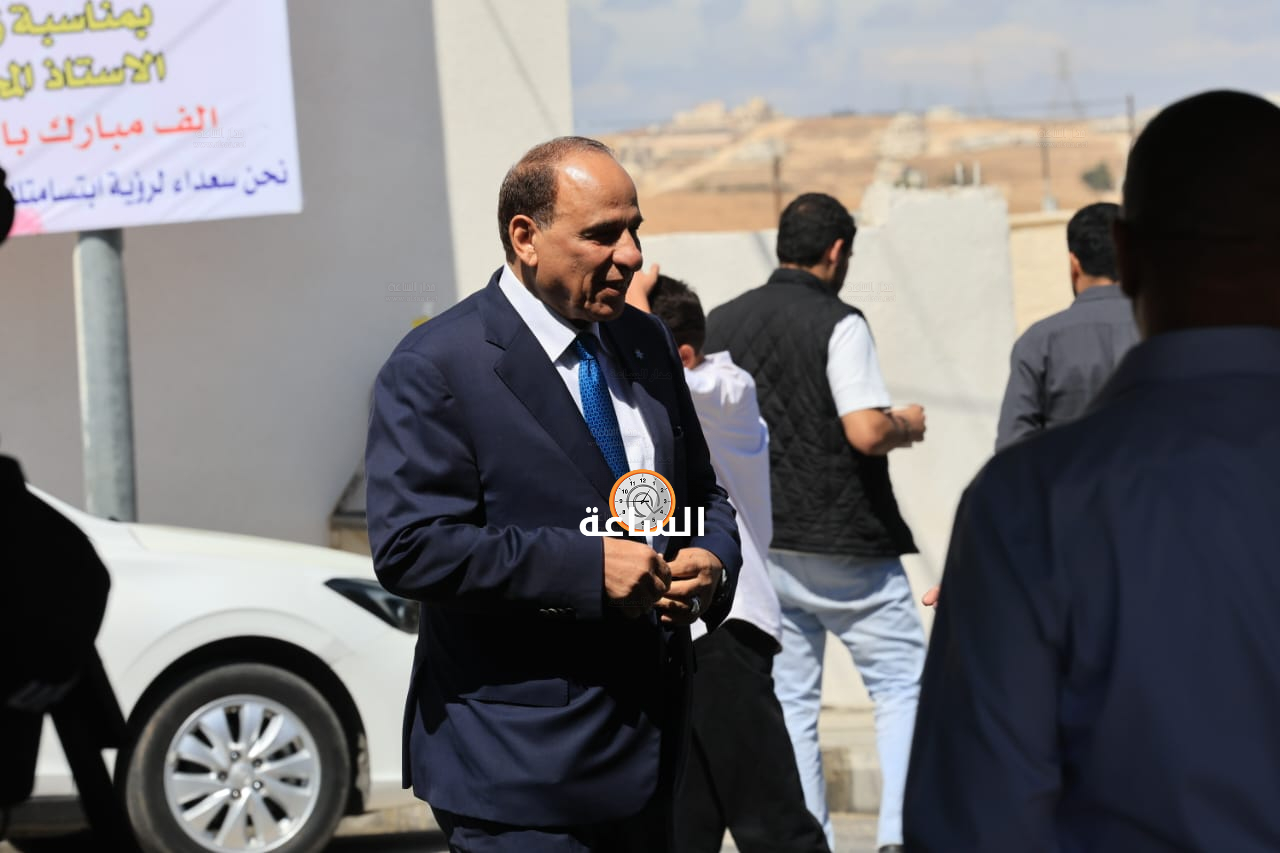 Madar Al-Saa Images 0.2365367016072326