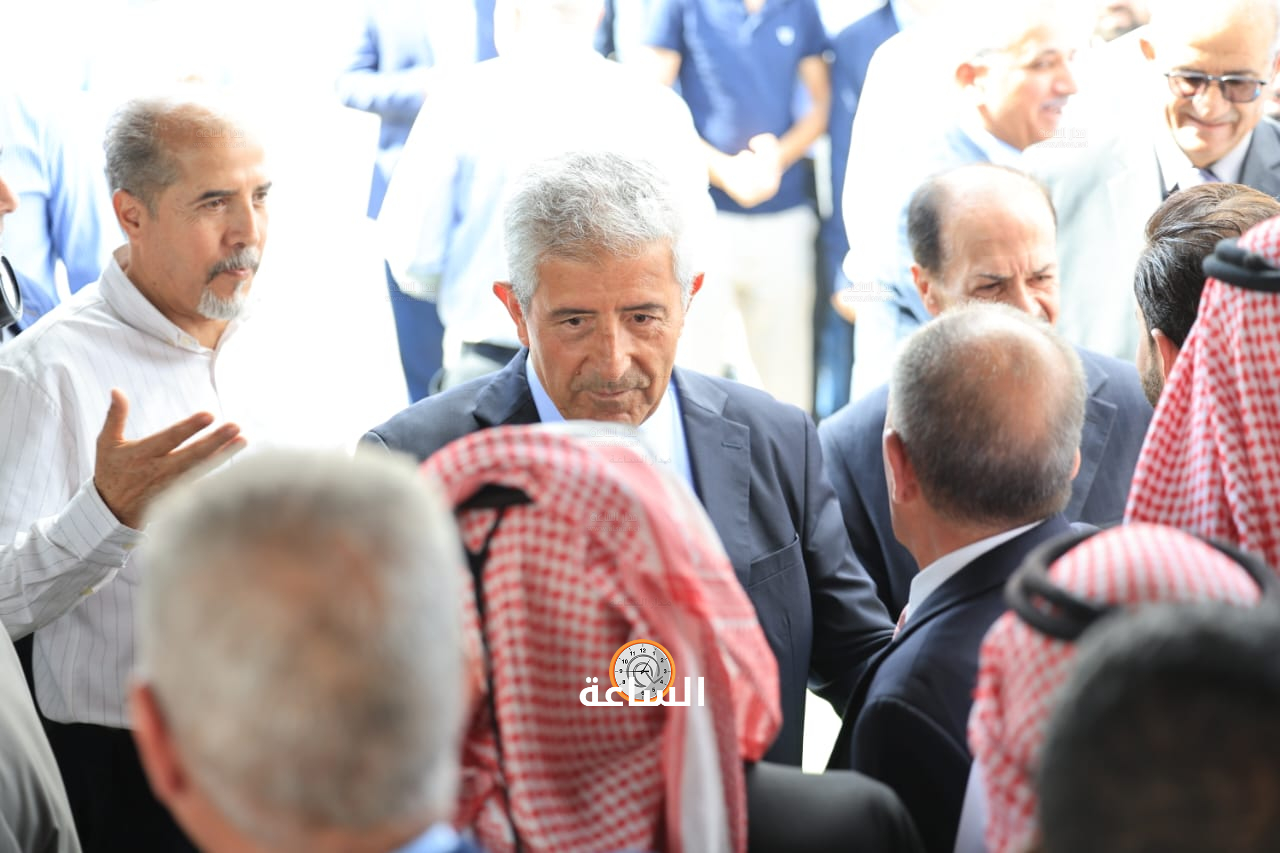 Madar Al-Saa Images 0.3242082902985286