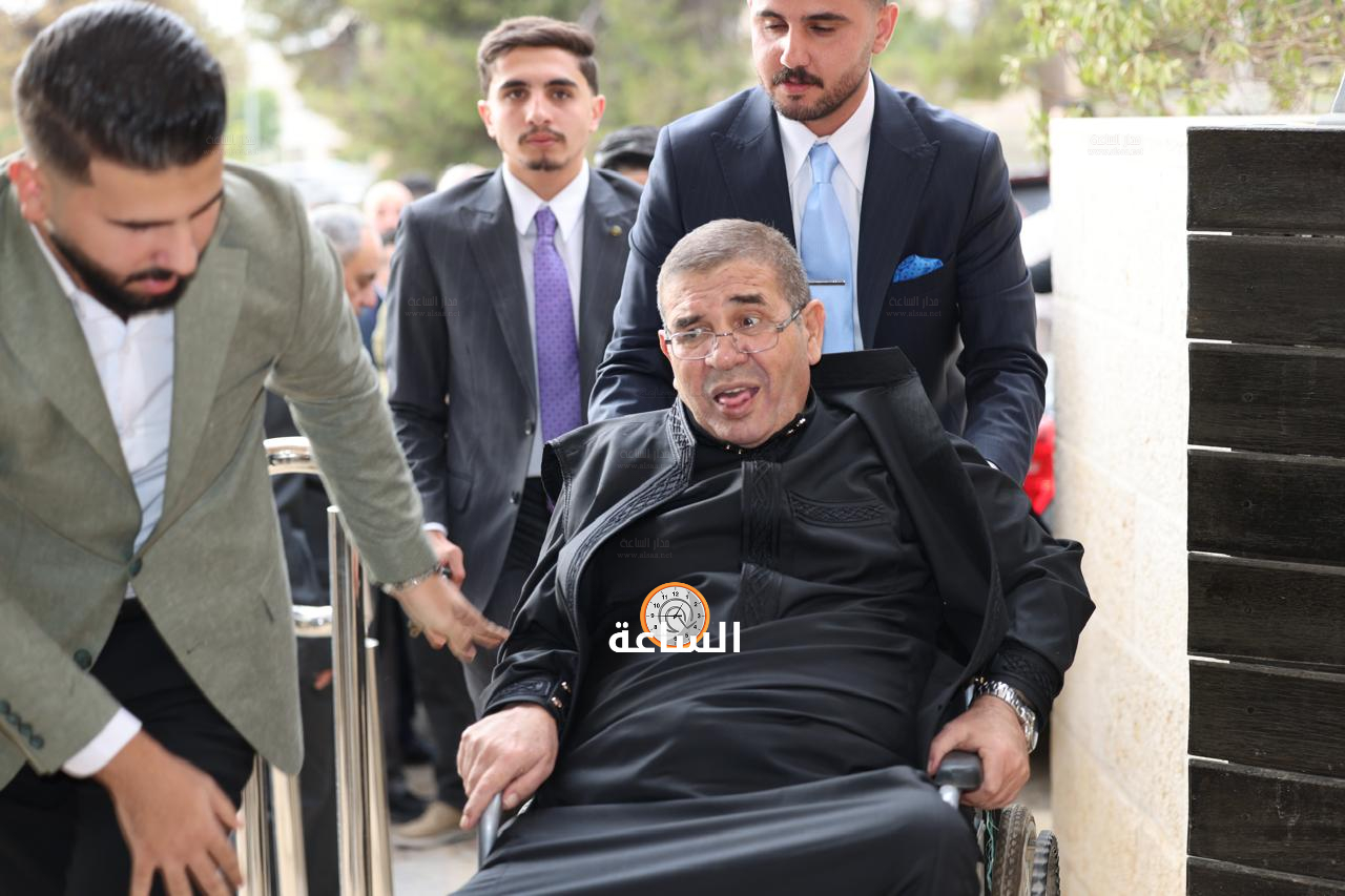 Madar Al-Saa Images 0.3752356540940226