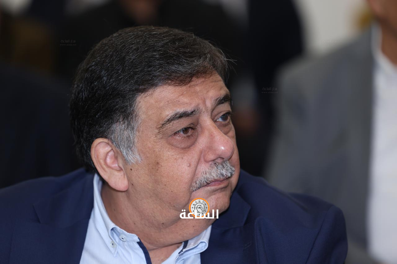Madar Al-Saa Images 0.23845403188431813