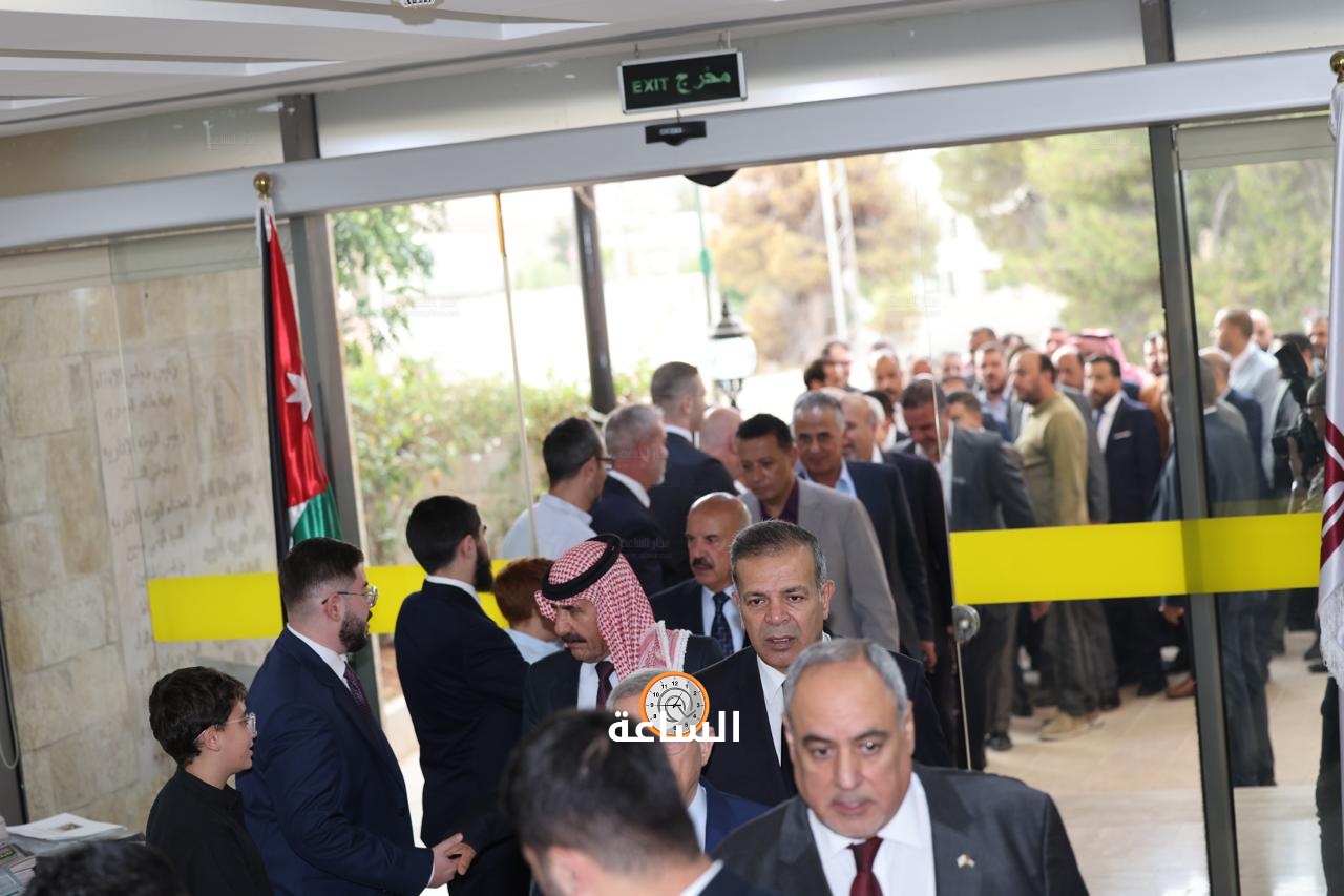 Madar Al-Saa Images 0.17070599204365466