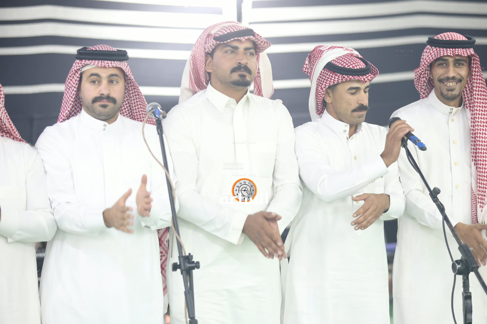 Madar Al-Saa Images 0.9195363819080443