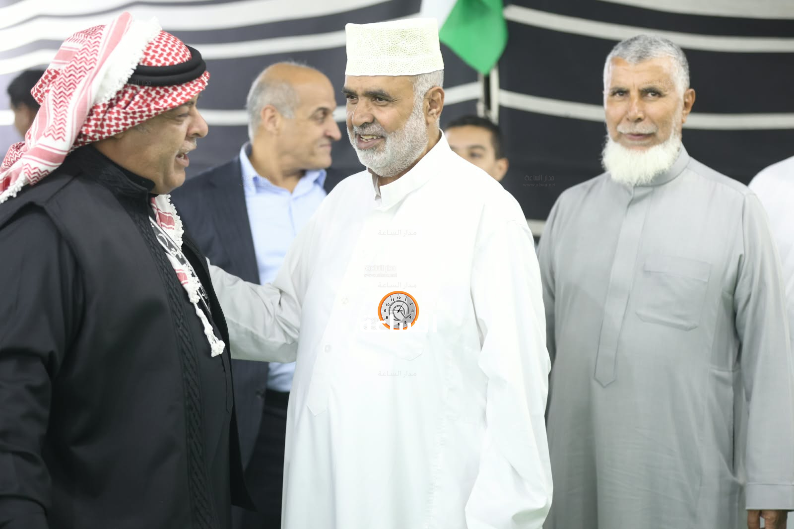 Madar Al-Saa Images 0.8729879191400943