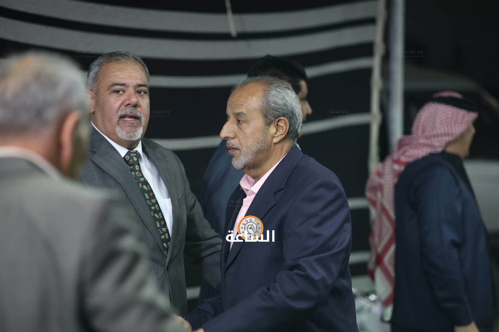 Madar Al-Saa Images 0.23496590555355878