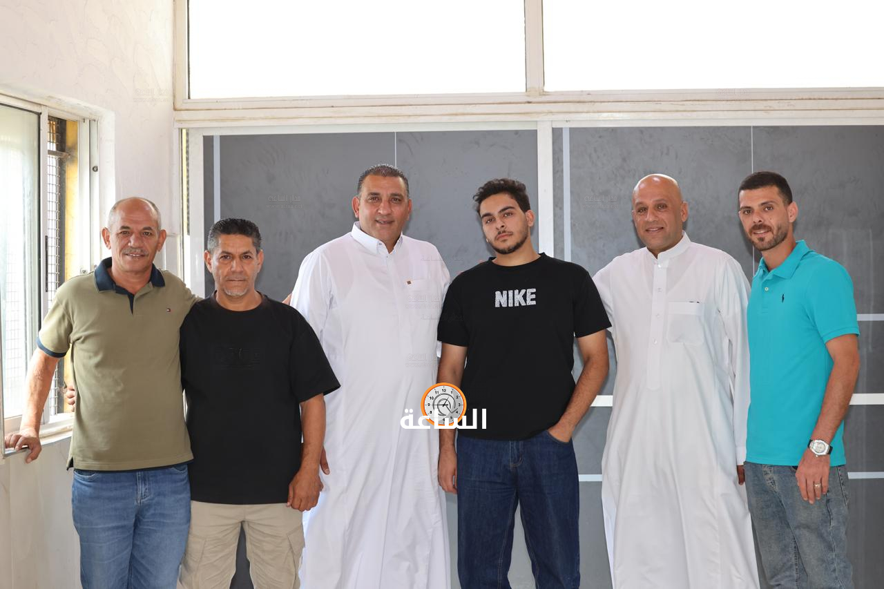 Madar Al-Saa Images 0.6182869349568124