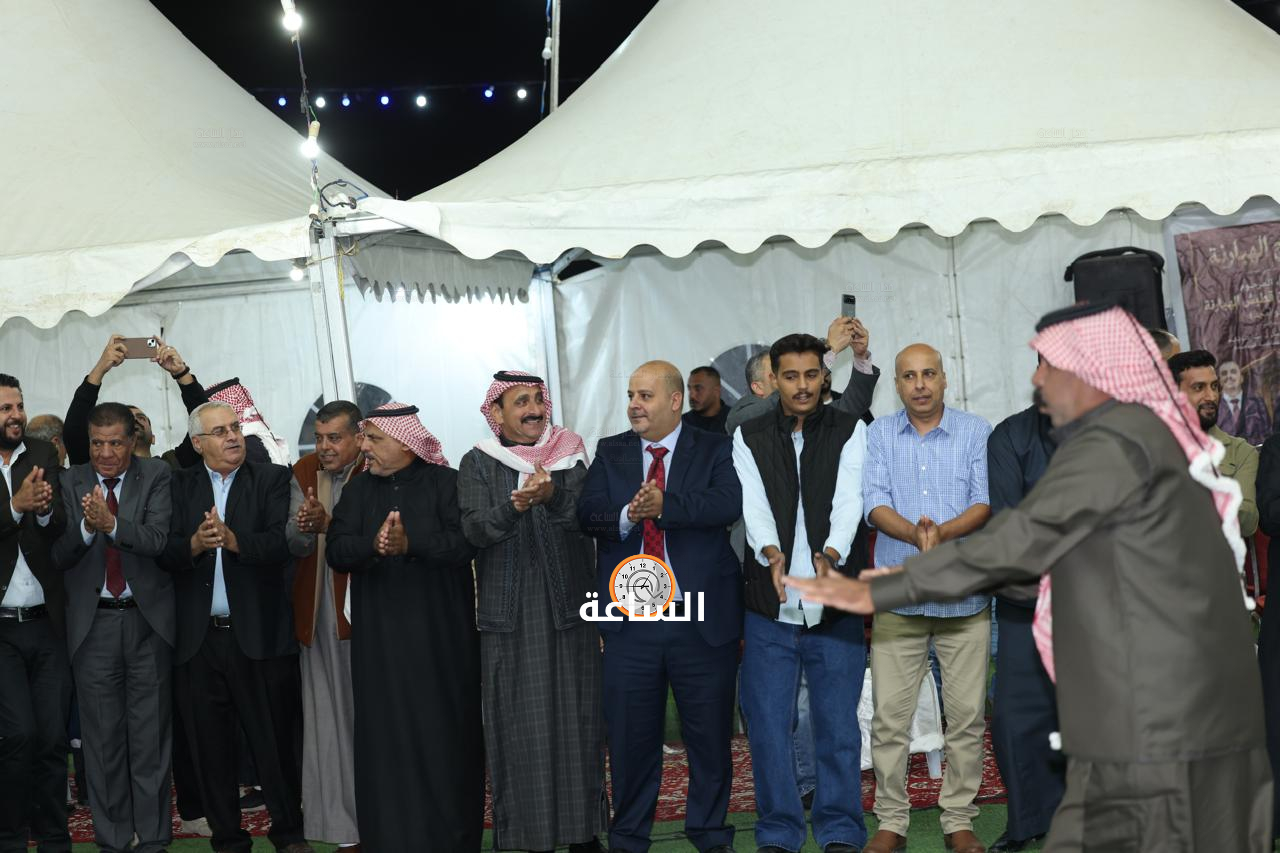 Madar Al-Saa Images 0.4072326619166218