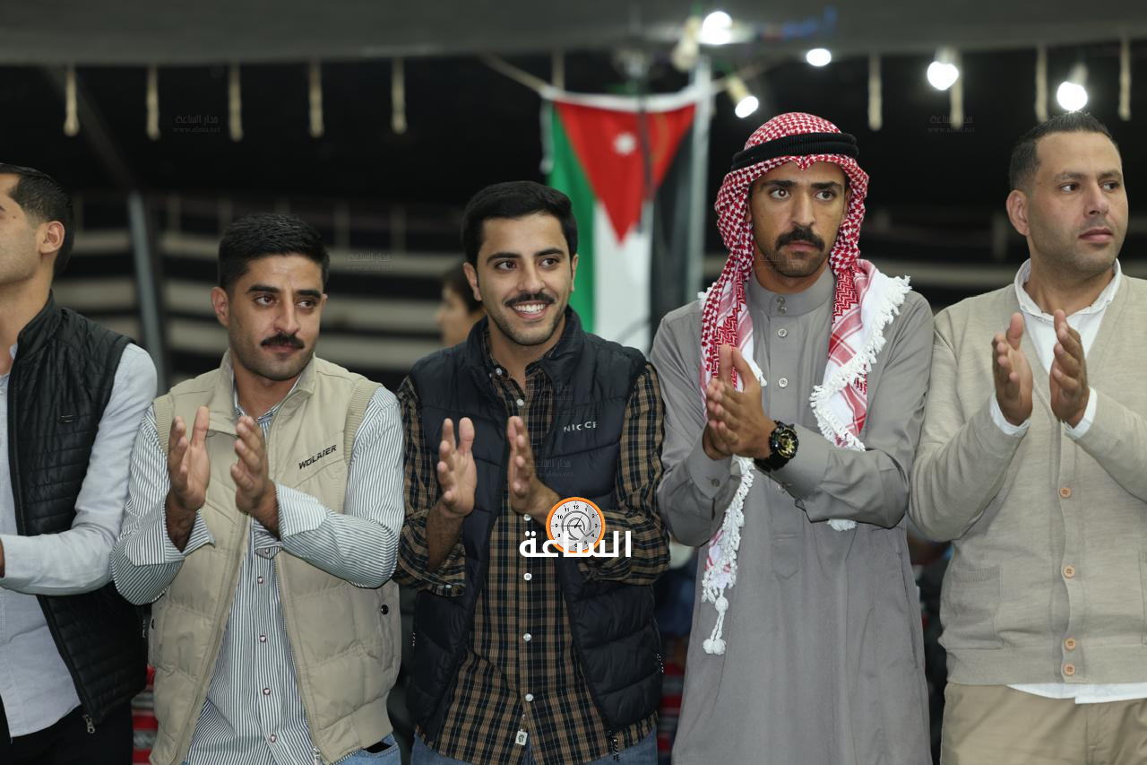 Madar Al-Saa Images 0.4348810342119406