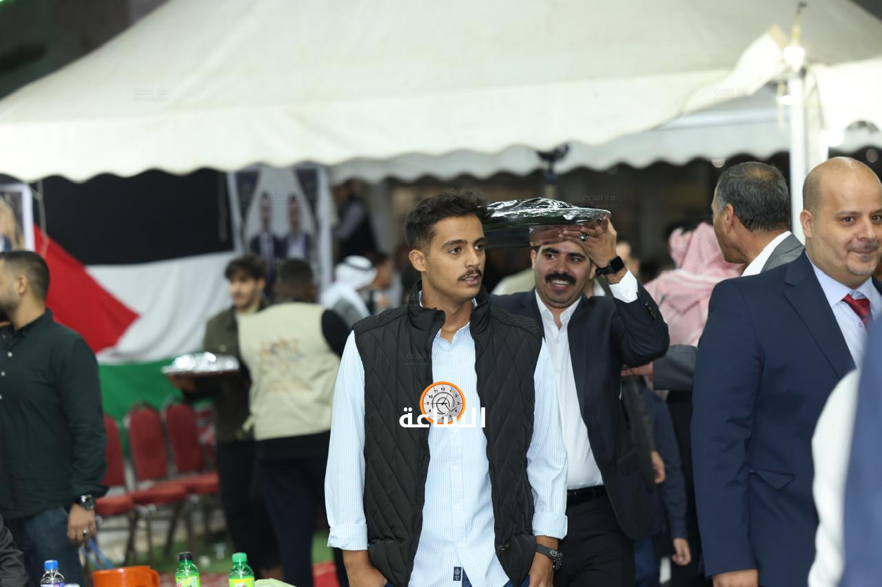 Madar Al-Saa Images 0.5803693919343692