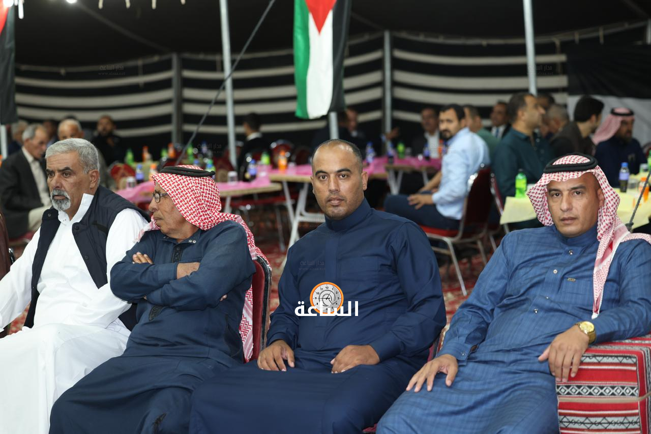 Madar Al-Saa Images 0.05641561394014438