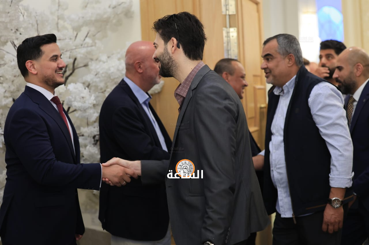 Madar Al-Saa Images 0.727477416819613