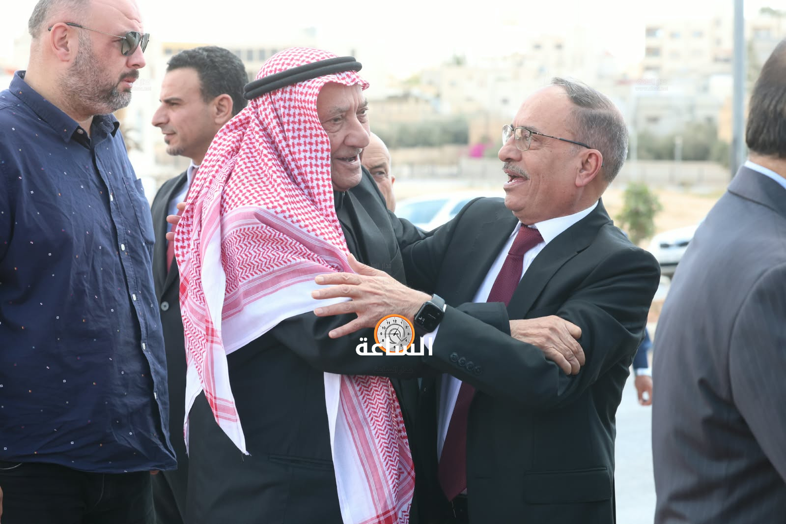 Madar Al-Saa Images 0.024071262043895536
