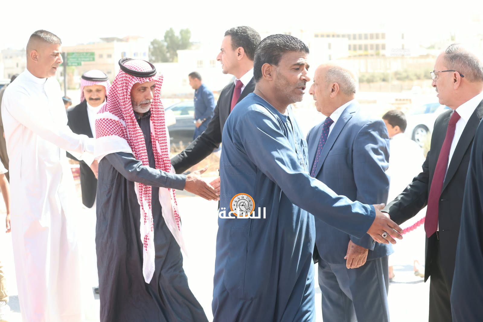 Madar Al-Saa Images 0.35885064758119467