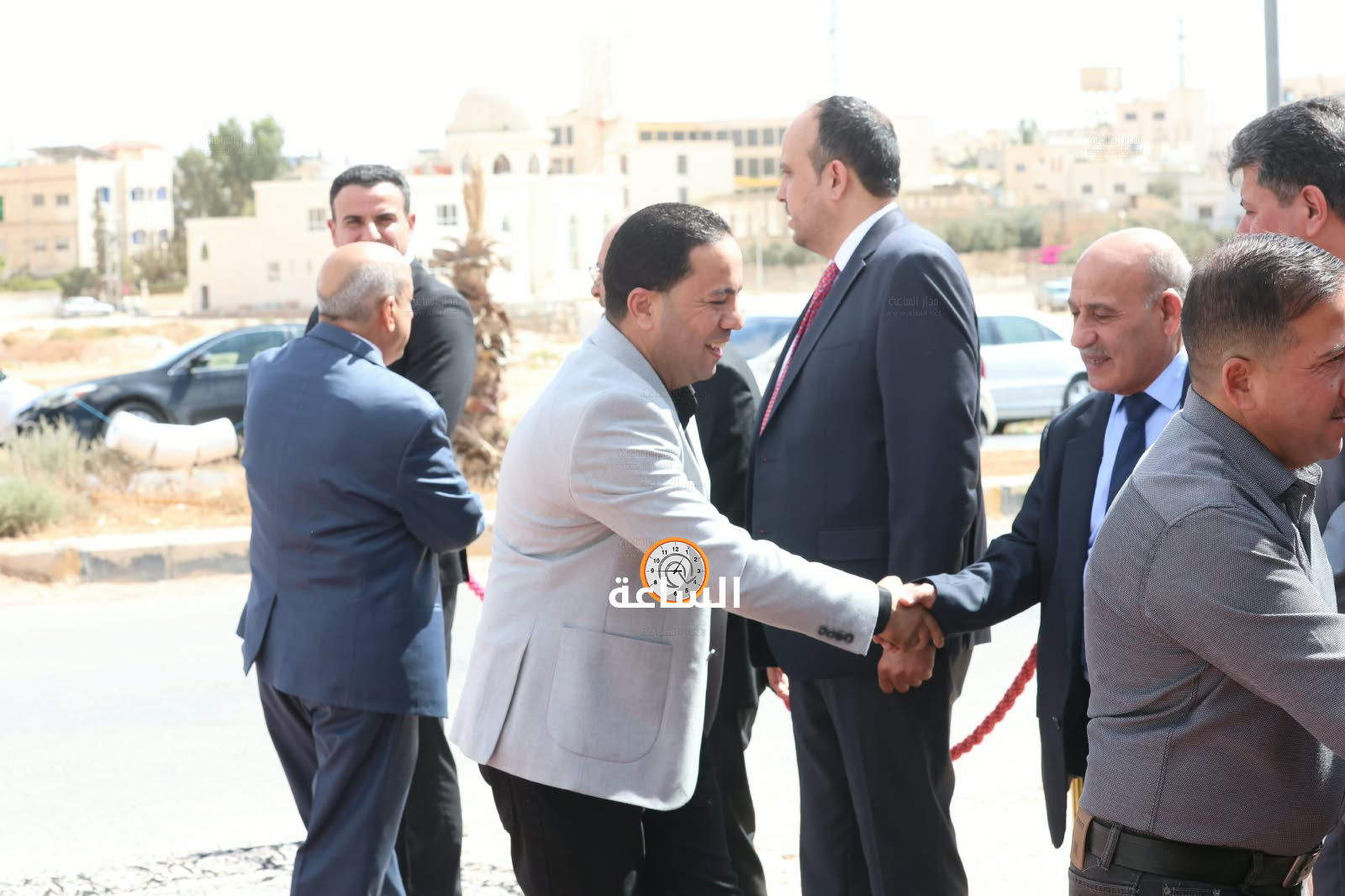 Madar Al-Saa Images 0.37373577180709605