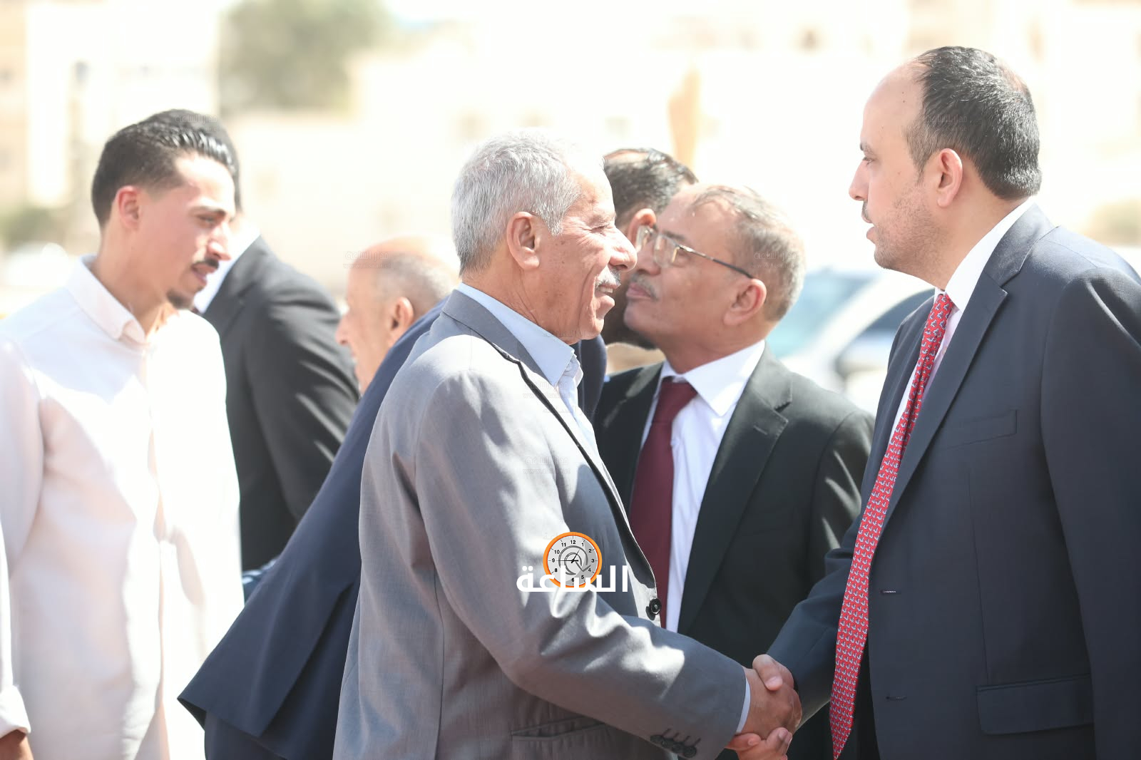 Madar Al-Saa Images 0.10709727698162774