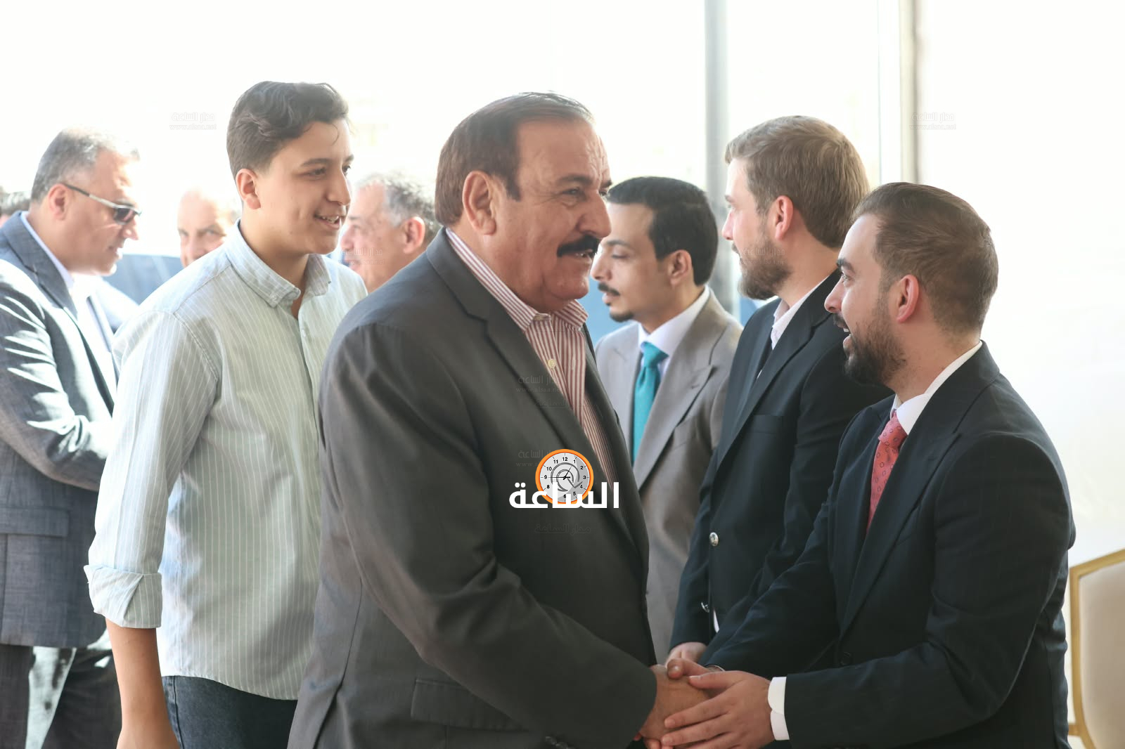 Madar Al-Saa Images 0.43232049642666315