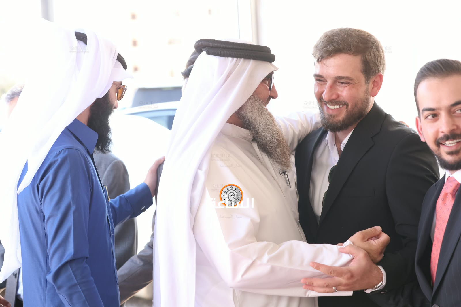 Madar Al-Saa Images 0.4295808873249971