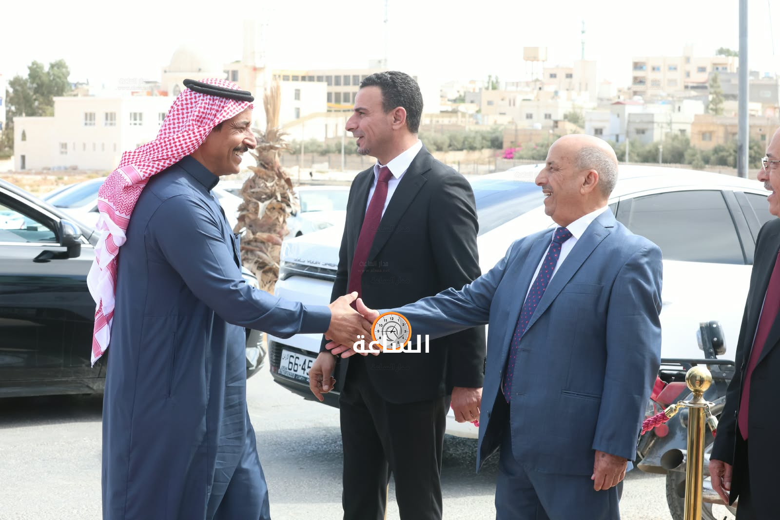 Madar Al-Saa Images 0.4366163573000862