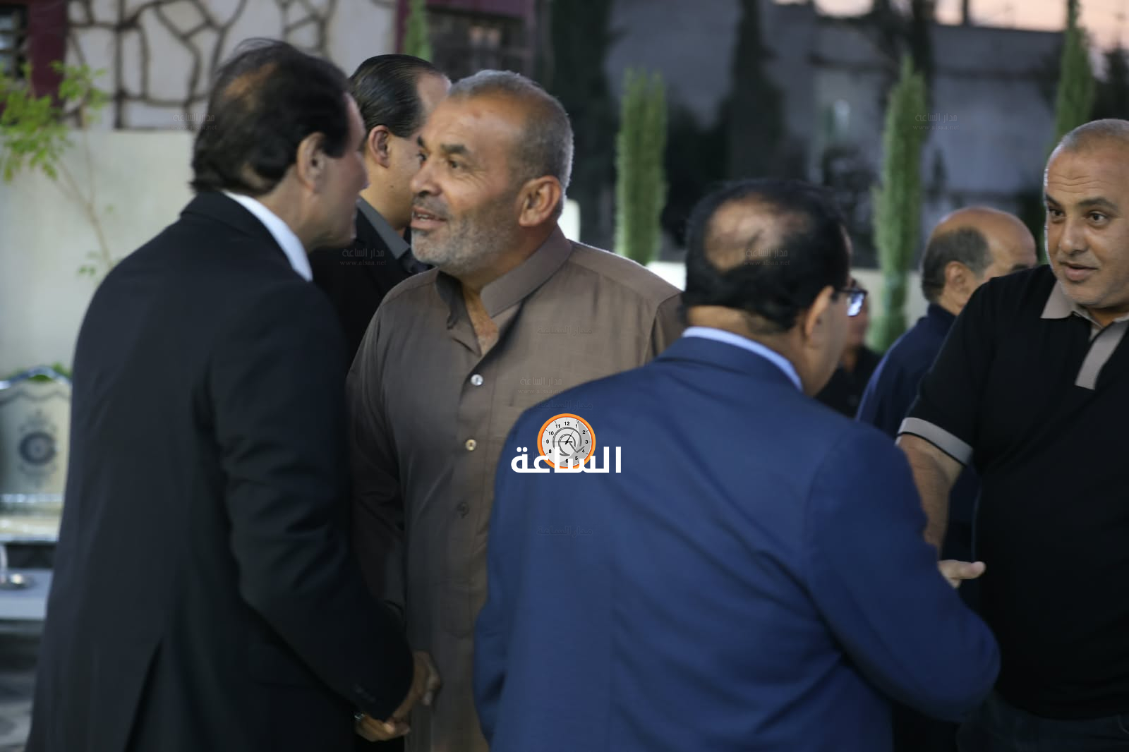 Madar Al-Saa Images 0.7484530608911528