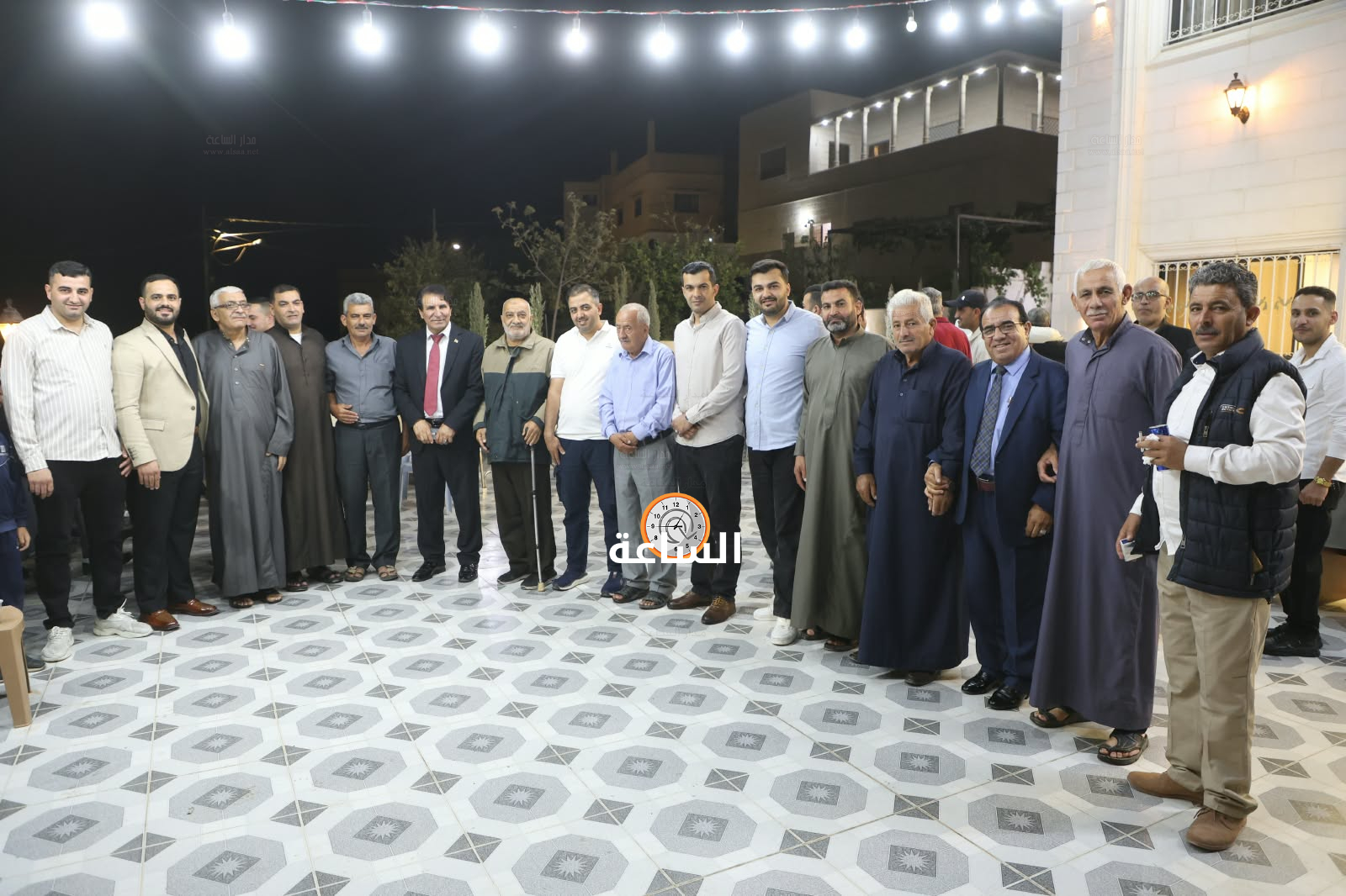 Madar Al-Saa Images 0.47055669147994517