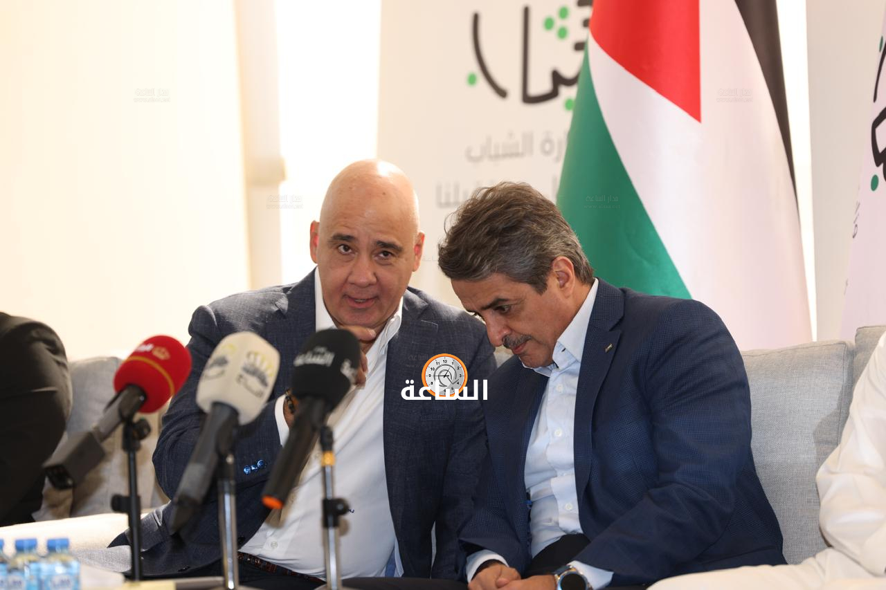 Madar Al-Saa Images 0.4586526275272734