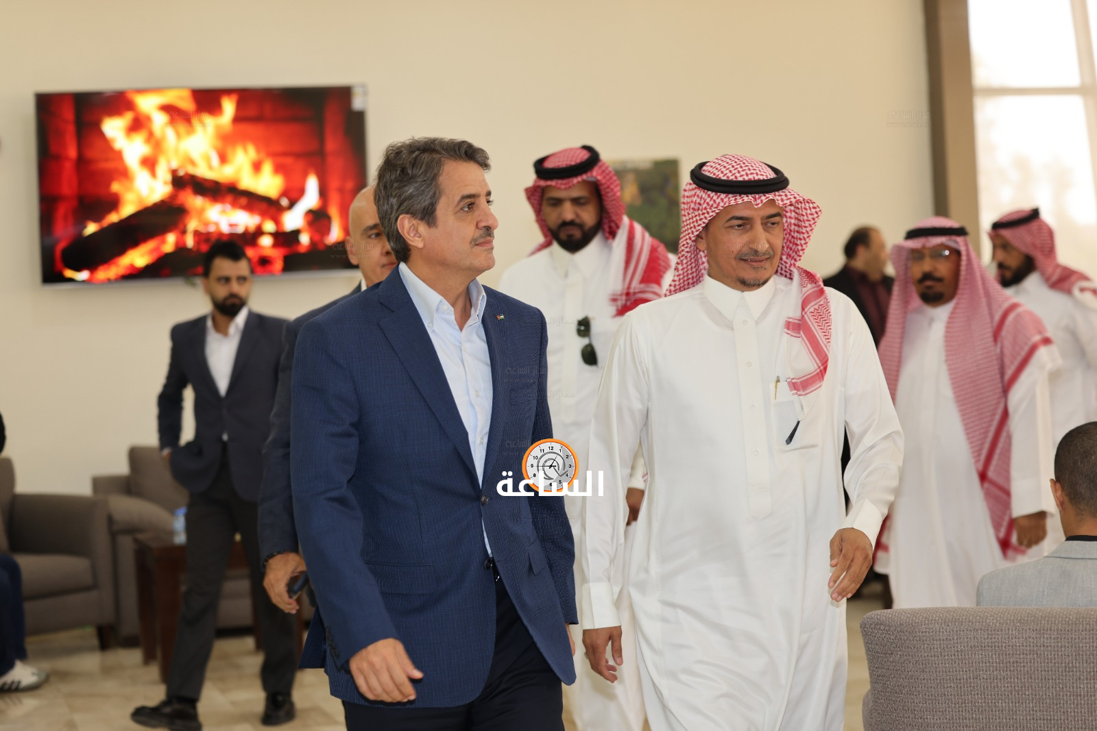Madar Al-Saa Images 0.8738512766155782