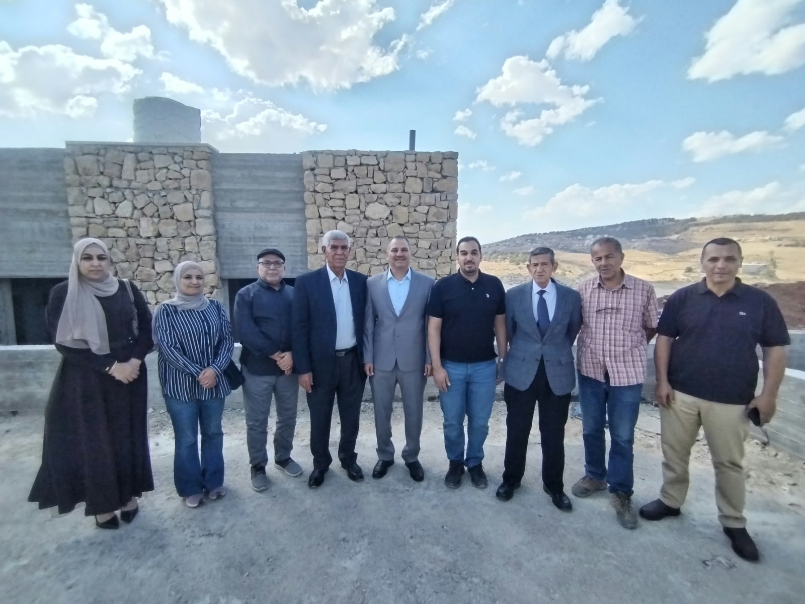 Madar Al-Saa Images 0.10948093617076127