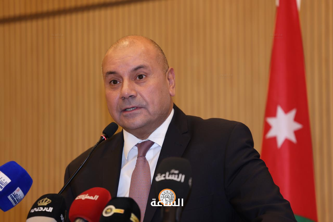 Madar Al-Saa Images 0.7047770168155406