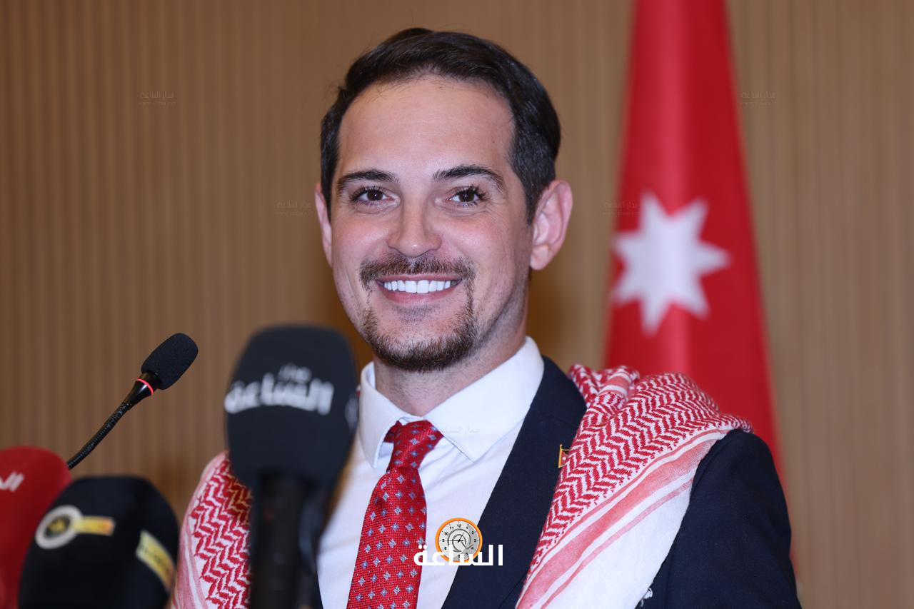 Madar Al-Saa Images 0.4157510586360347