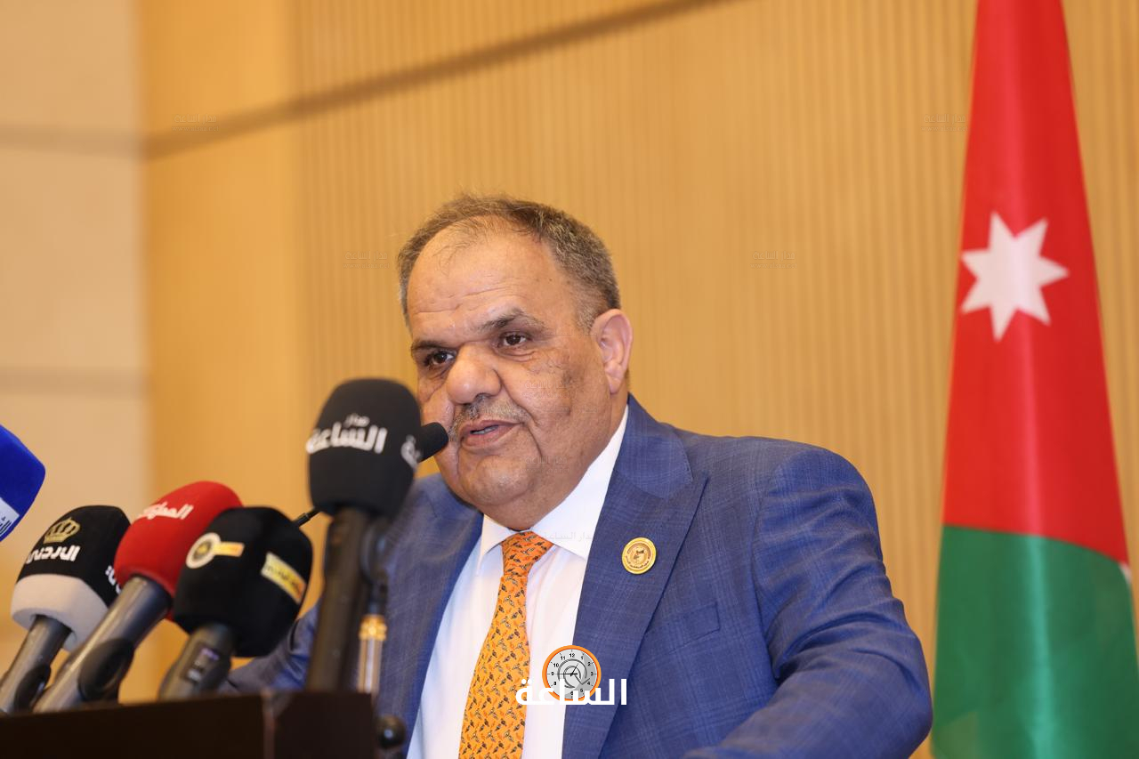 Madar Al-Saa Images 0.5720329319900126